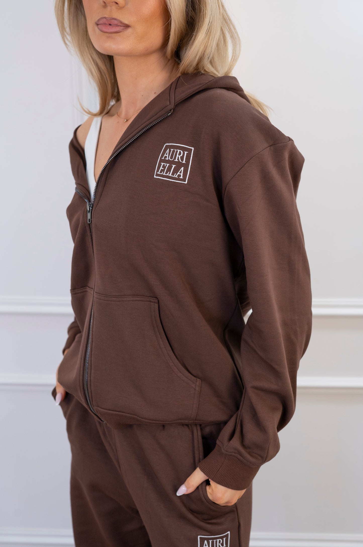 Chic Tracksuit Set - Chocolate