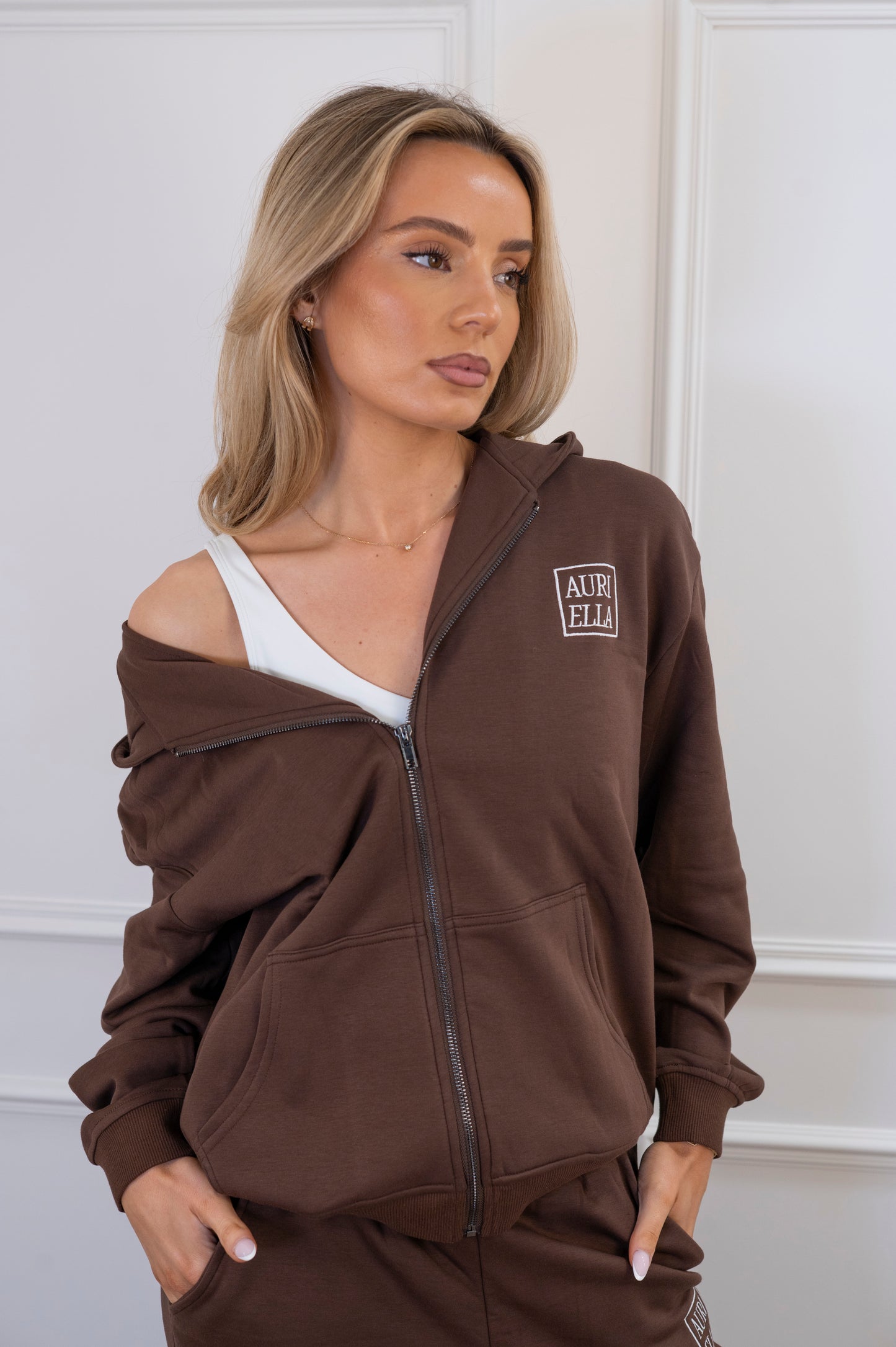 Chic Tracksuit Set - Chocolate